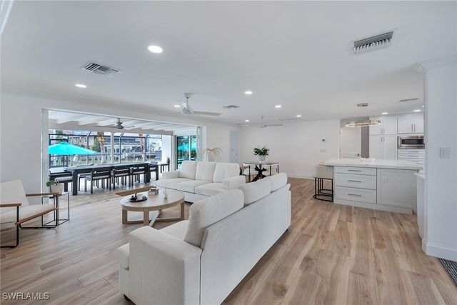 418 Germain AVE, Naples, FL 34108