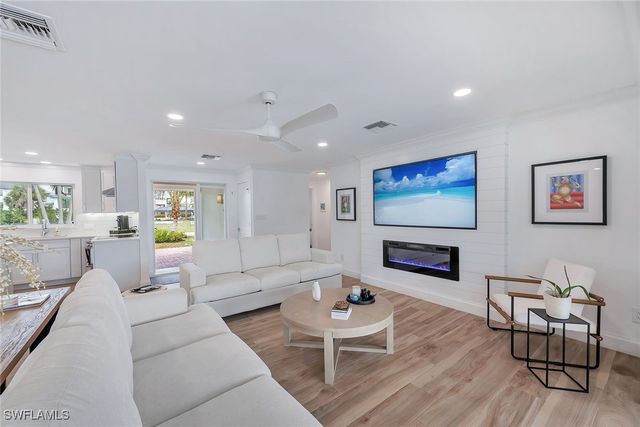 418 Germain AVE, Naples, FL 34108