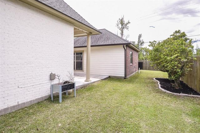 1127 Benvue Drive, Lake Charles, LA 70605