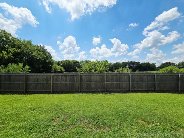 2801 Lariat Lane, Claremore, OK 74017