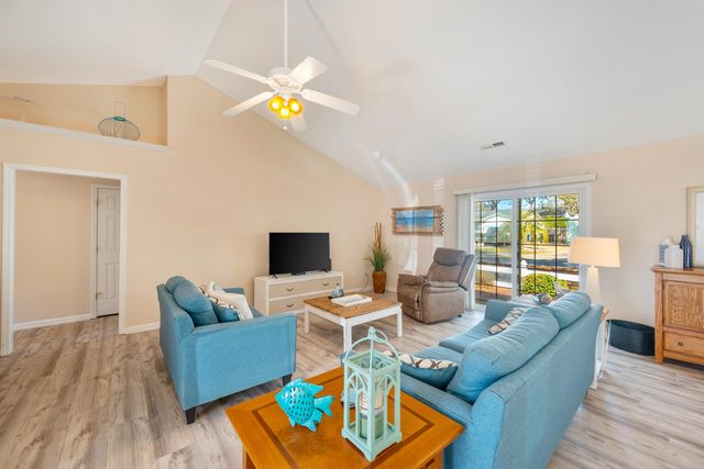 237 Melody Gardens Dr., Surfside Beach, SC 29575