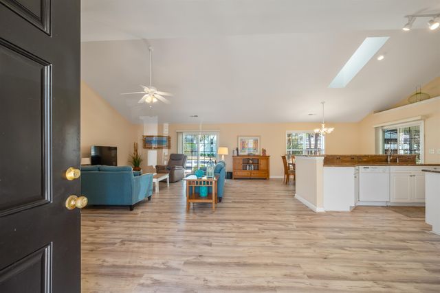 237 Melody Gardens Dr., Surfside Beach, SC 29575