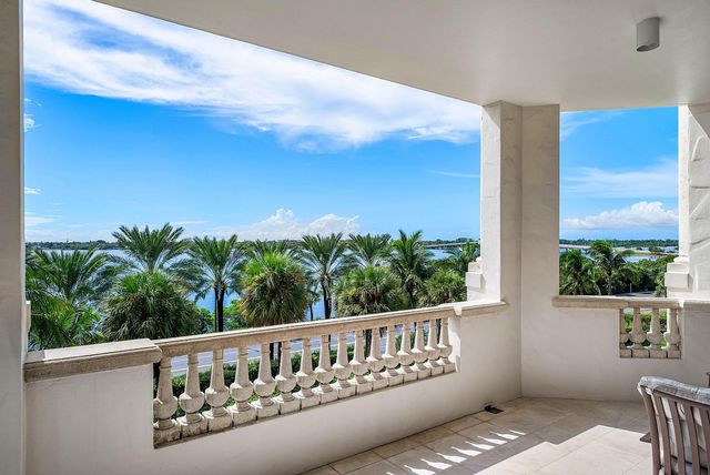 3000 S OCEAN Boulevard 402, Palm Beach, FL 33480