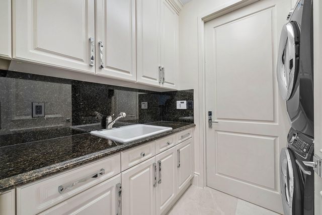 3000 S OCEAN Boulevard 402, Palm Beach, FL 33480