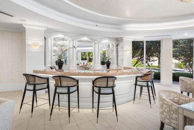 3000 S OCEAN Boulevard 402, Palm Beach, FL 33480