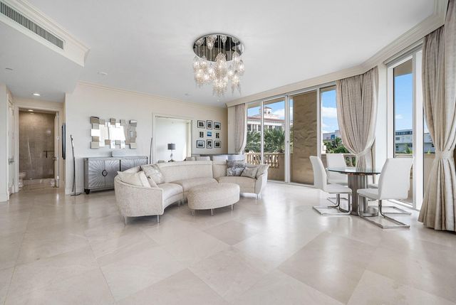 3000 S OCEAN Boulevard 402, Palm Beach, FL 33480