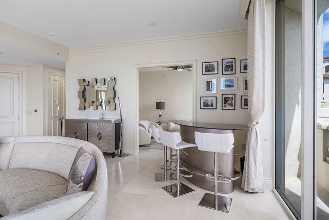 3000 S OCEAN Boulevard 402, Palm Beach, FL 33480