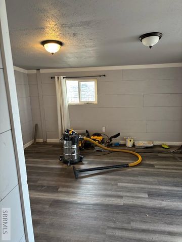 380 N 1200 W, Blackfoot, ID 83211