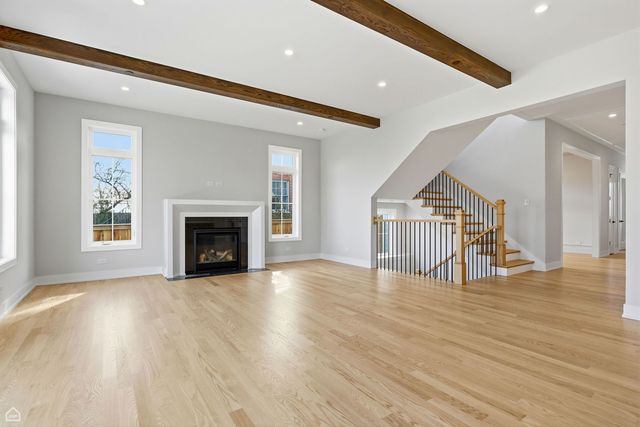 1220 Courtland Avenue, Park Ridge, IL 60068