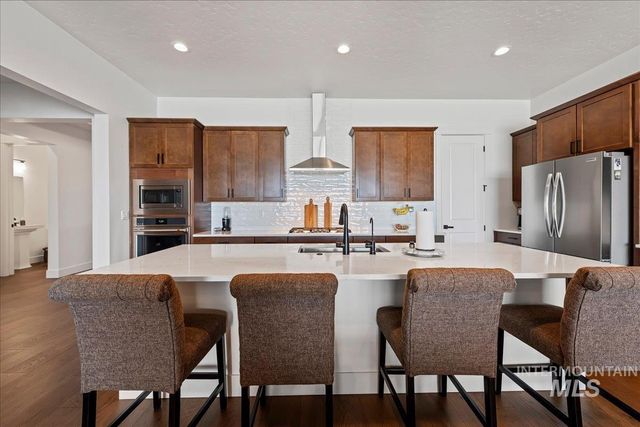 2182 N Kenora Ave, Star, ID 83669