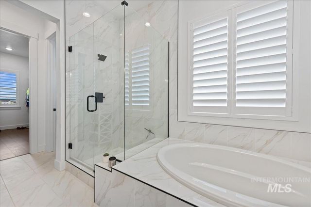 2182 N Kenora Ave, Star, ID 83669