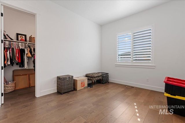 2182 N Kenora Ave, Star, ID 83669