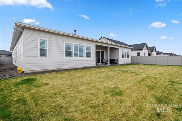 2182 N Kenora Ave, Star, ID 83669