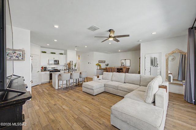 520 W Lexington Street, Vail, AZ 85641