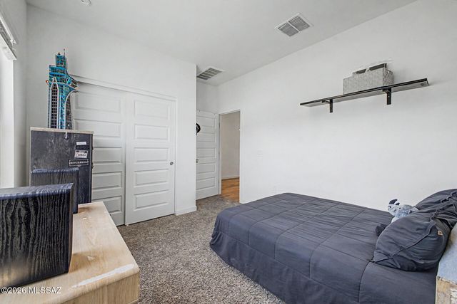 520 W Lexington Street, Vail, AZ 85641