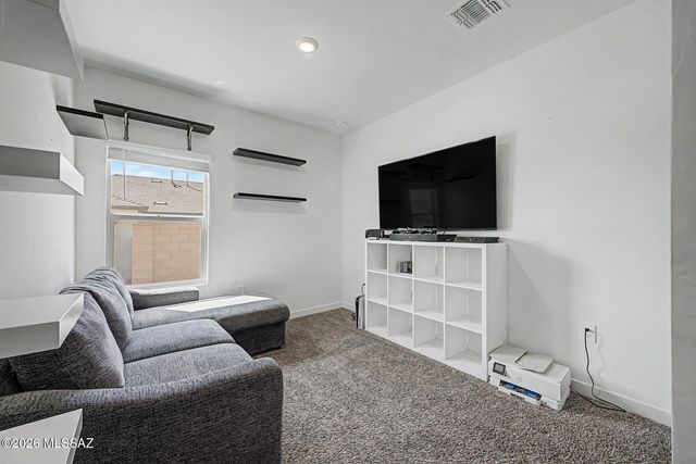 520 W Lexington Street, Vail, AZ 85641