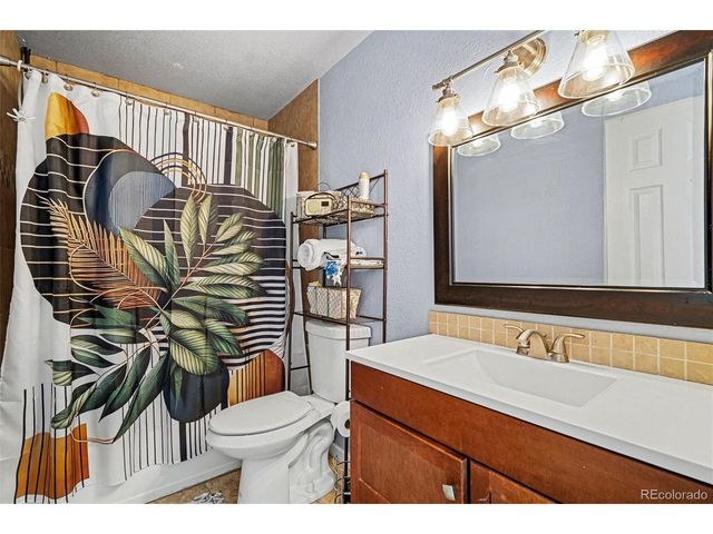 3550 S Harlan St 230, Denver, CO 80235