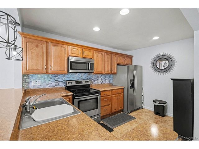 3550 S Harlan St 230, Denver, CO 80235