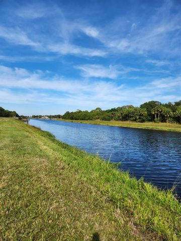 1907 SW Import Drive, Port St Lucie, FL 34953