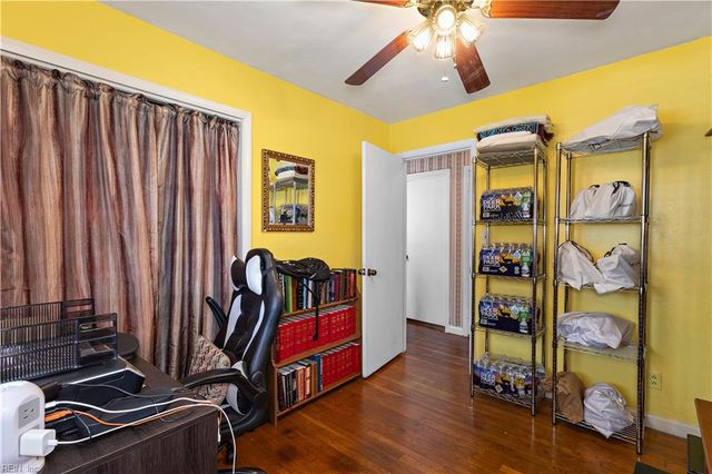 402 Bertha LN, Portsmouth, VA 23701