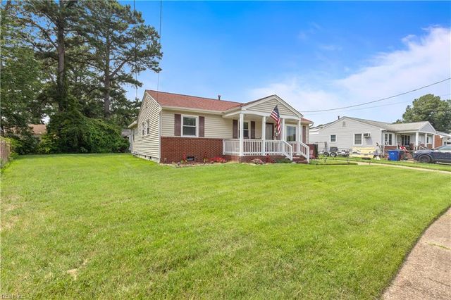 402 Bertha LN, Portsmouth, VA 23701