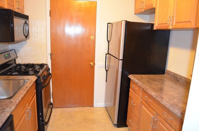 458-460 Eastern Ave. 21, Lynn, MA 01902