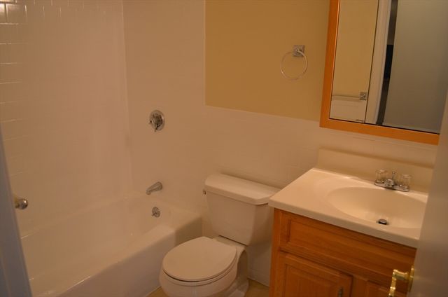 458-460 Eastern Ave. 21, Lynn, MA 01902