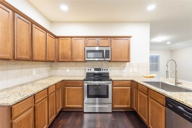 1009 Riverstone Trail, Princeton, TX 75407