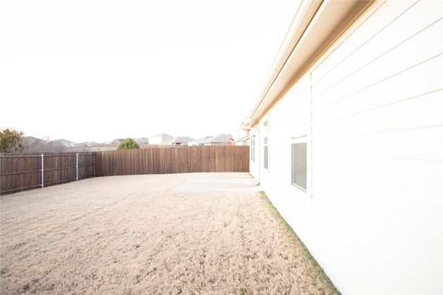 1009 Riverstone Trail, Princeton, TX 75407