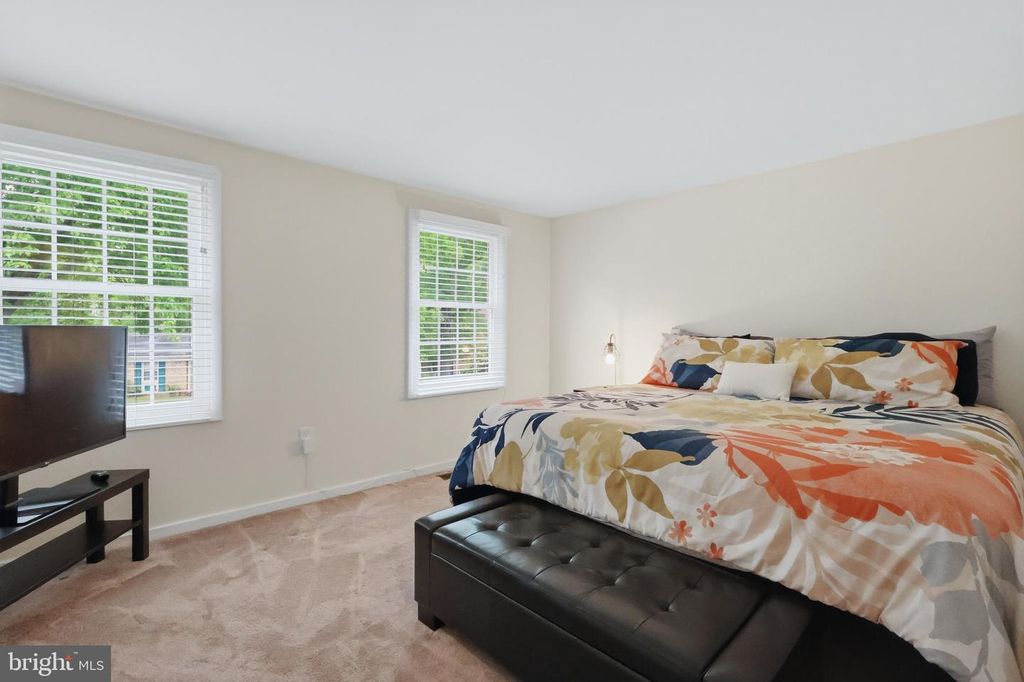 Image 13 of property listing at 12821 ASBURY DR, Fort Washington, MD 20744