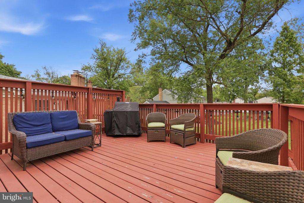 Image 21 of property listing at 12821 ASBURY DR, Fort Washington, MD 20744