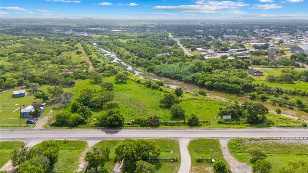 13556 US Highway 181 Hwy, Sinton, TX 78387 — photo 2