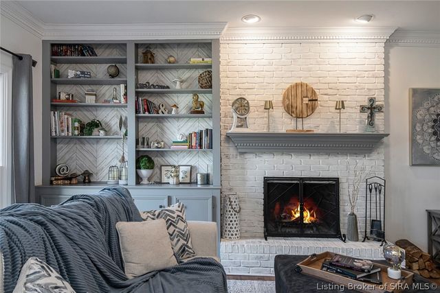 1609 Tall Oaks Drive, Jeffersonville, IN 47130