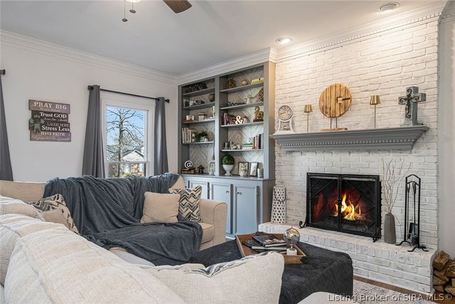 1609 Tall Oaks Drive, Jeffersonville, IN 47130