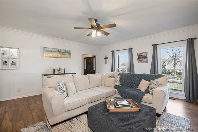 1609 Tall Oaks Drive, Jeffersonville, IN 47130