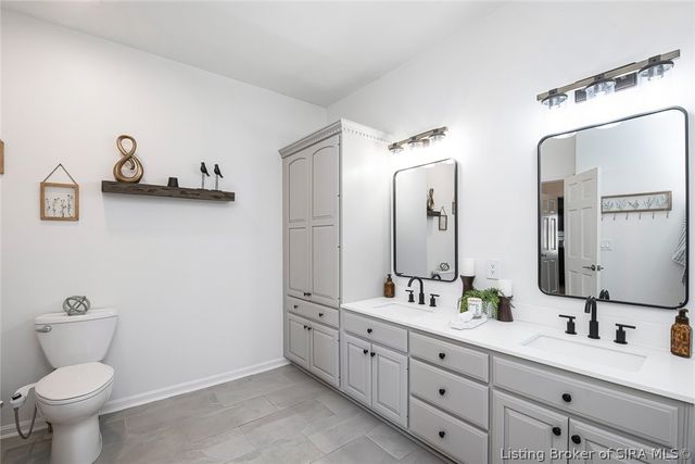 1609 Tall Oaks Drive, Jeffersonville, IN 47130