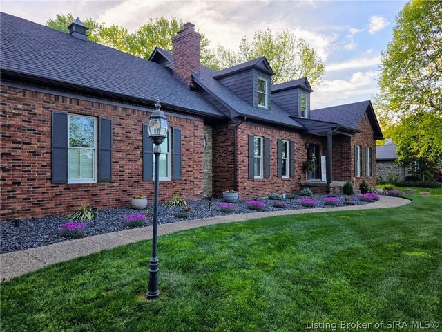 1609 Tall Oaks Drive, Jeffersonville, IN 47130