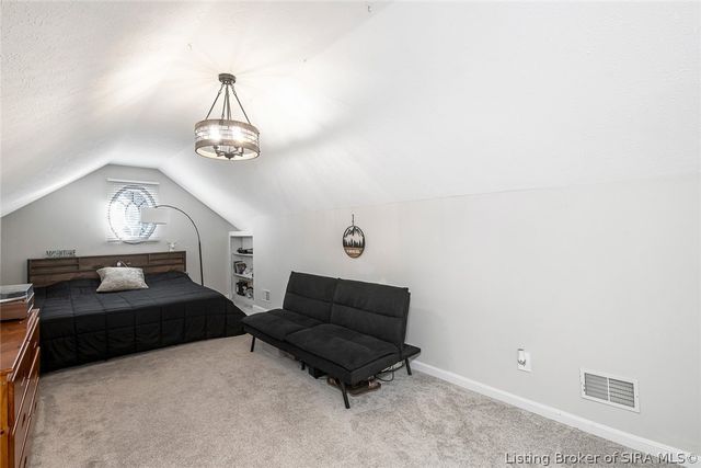 1609 Tall Oaks Drive, Jeffersonville, IN 47130