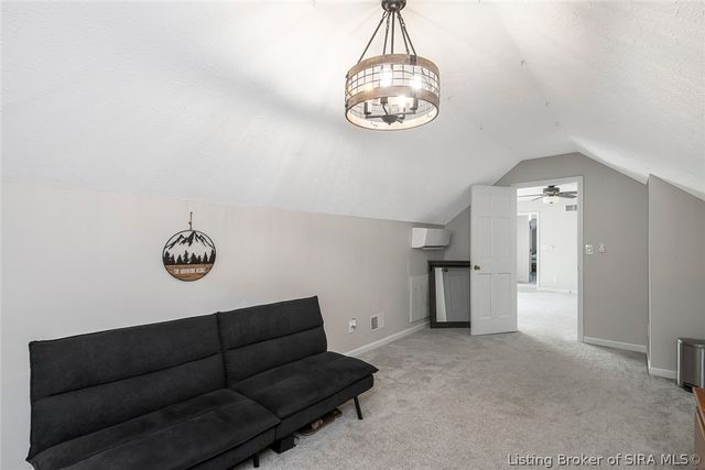 1609 Tall Oaks Drive, Jeffersonville, IN 47130