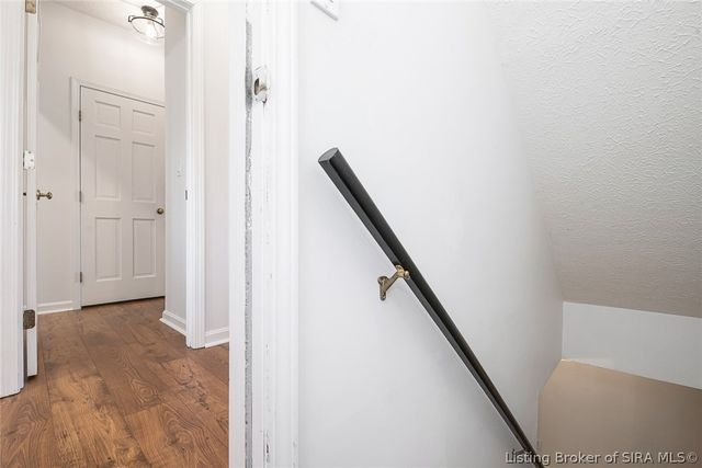 1609 Tall Oaks Drive, Jeffersonville, IN 47130