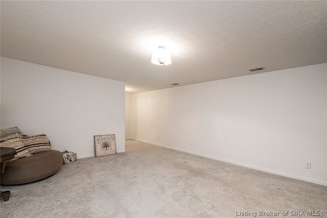 1609 Tall Oaks Drive, Jeffersonville, IN 47130