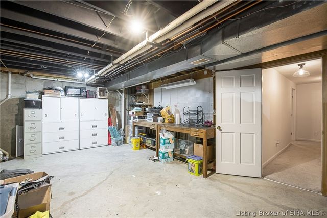 1609 Tall Oaks Drive, Jeffersonville, IN 47130