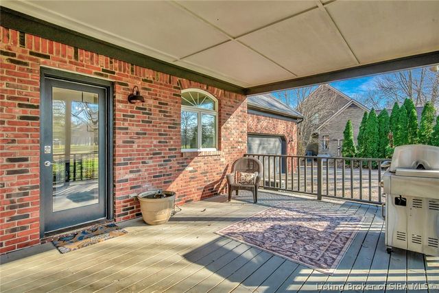 1609 Tall Oaks Drive, Jeffersonville, IN 47130