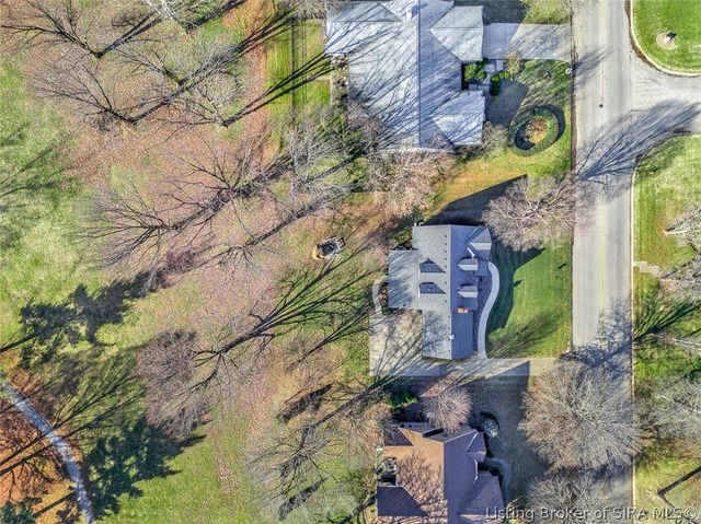 1609 Tall Oaks Drive, Jeffersonville, IN 47130