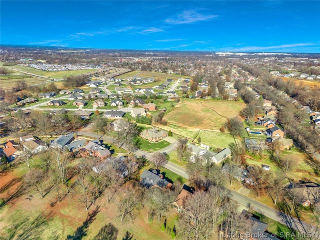 1609 Tall Oaks Drive, Jeffersonville, IN 47130