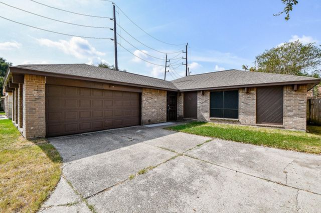 12011 Monument Valley Drive, Houston, TX 77067