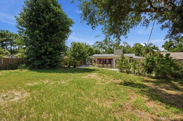 3307 3RD AVENUE W, Bradenton, FL 34205
