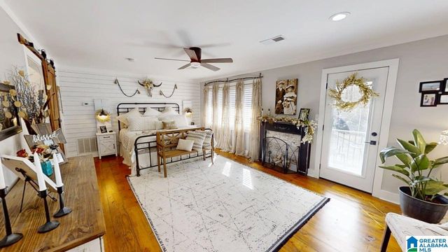 900 SHADES CLIFF ROAD, Jasper, AL 35504