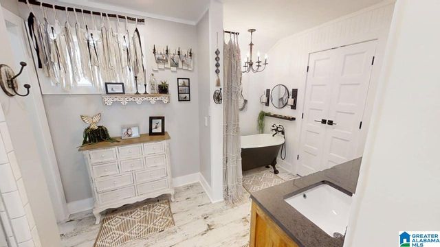 900 SHADES CLIFF ROAD, Jasper, AL 35504