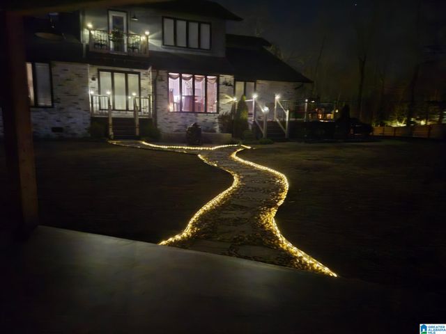 900 SHADES CLIFF ROAD, Jasper, AL 35504